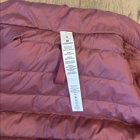 EUC Lululemon vest-size 8 - Picture 5 of 5